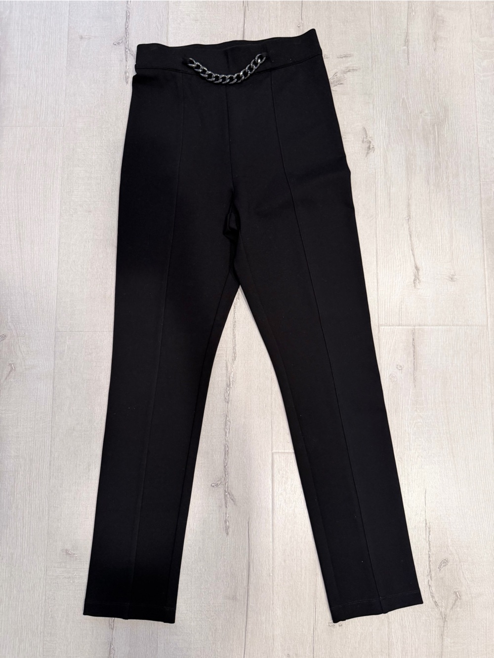 New w/o tags Rebecca Minkoff Black Sienna Chain detail legging pant